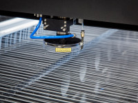 Decoupe laser acrylique au lieu du fraisage 1