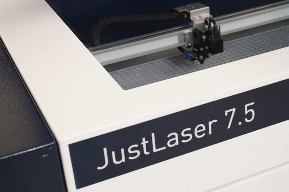 L'incisore laser All in di JustLaser